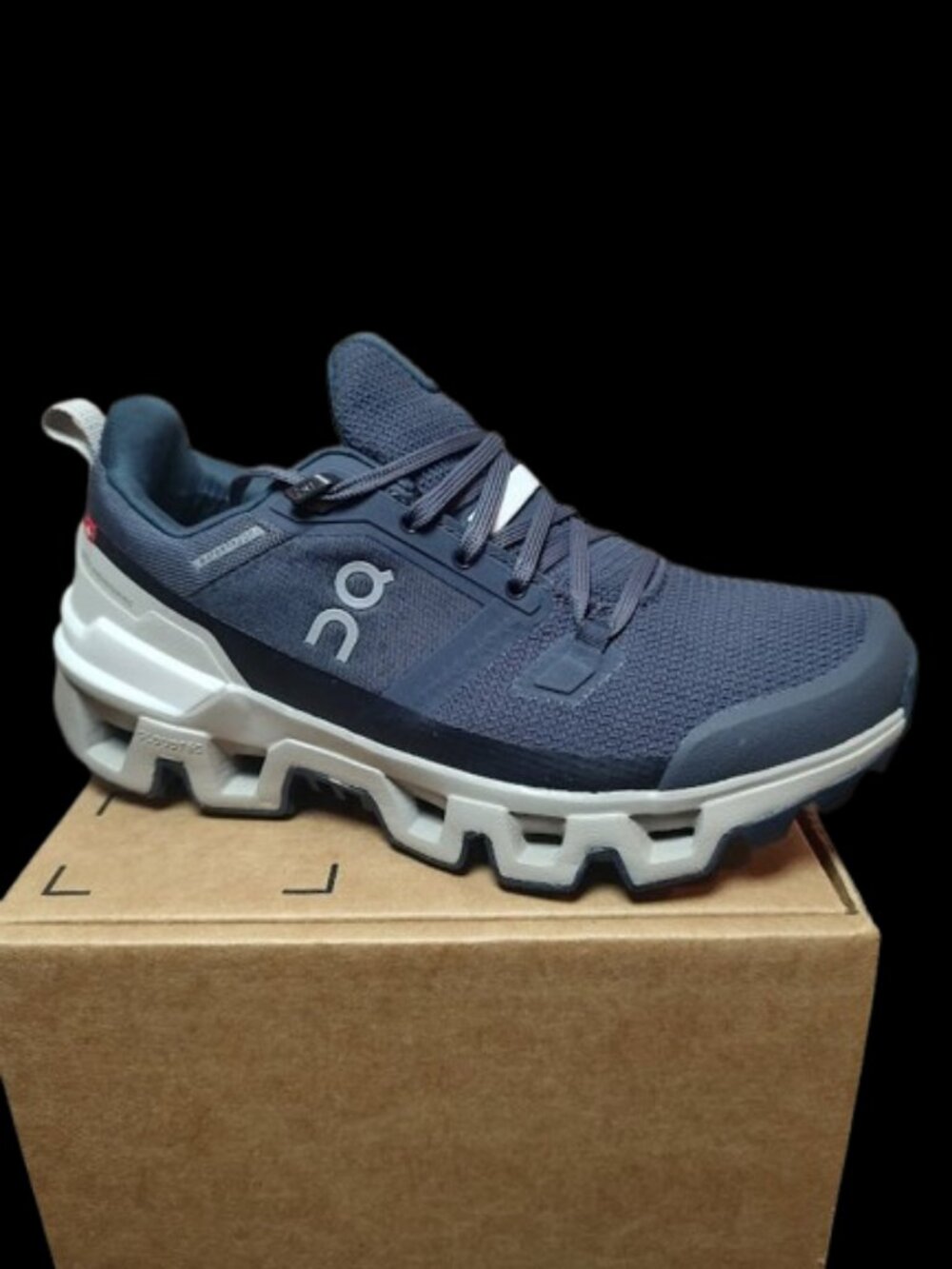 On Running Cloudwander Waterproof Navy Desert 73.98572 Women's Size 6 NWOB New